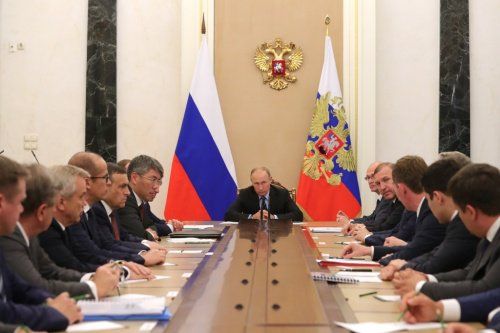 Дмитрий Миронов участвовал во встрече Владимира Путина с вновь избранными главами регионов