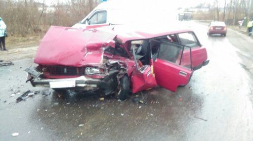 В Рыбинске разбились два автомобиля: есть пострадавшие 