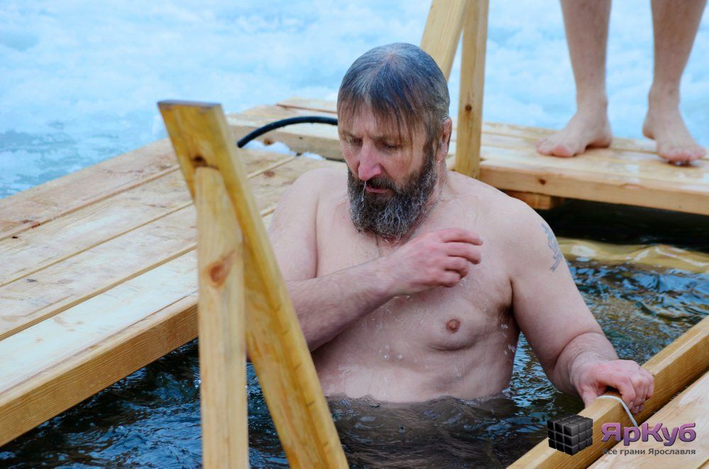 В Ярославле продолжаются крещенские купания