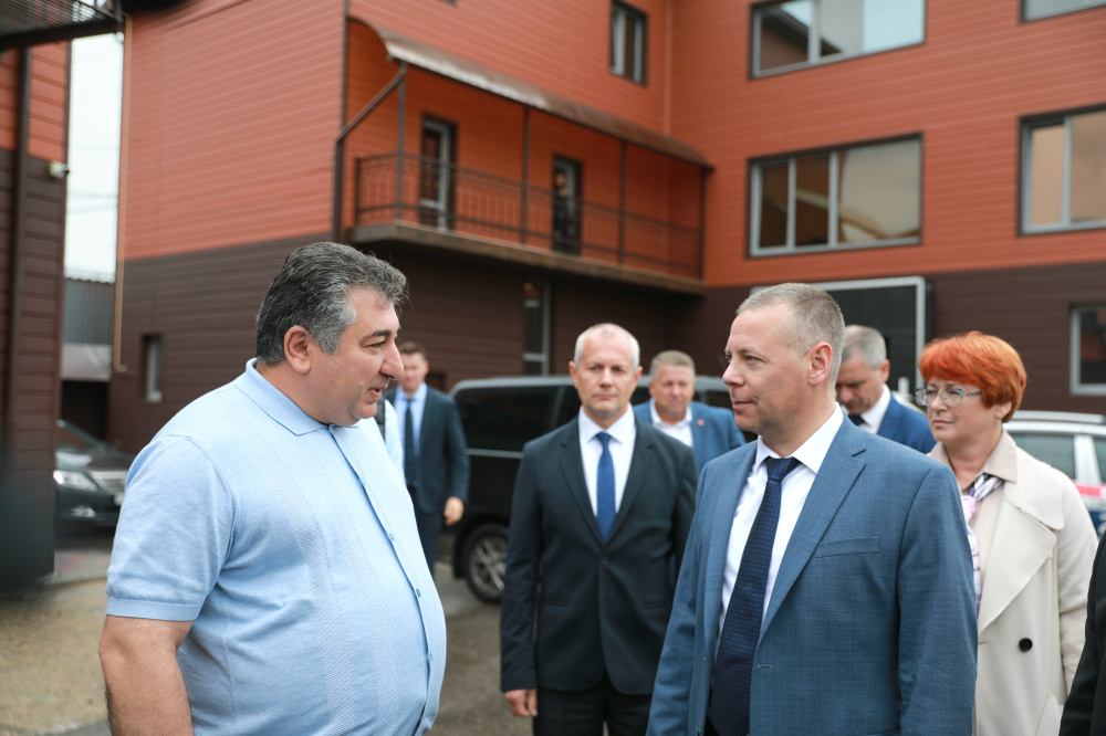 Губернатор Ярославской области встретился с коллективом предприятия «Терпак»