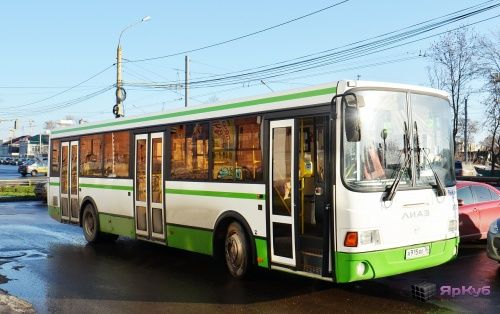 Мэр Ярославля потребовал одеть водителей автобусов в форму и отмыть весь транспорт