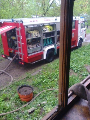 В Ярославле огонь повредил частный гараж 