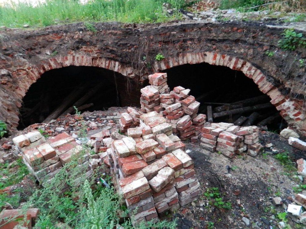 «ЯрИнвестПроект» продолжает ломать подземелья XIX века