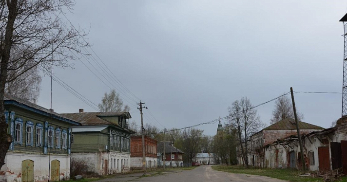 В старинном селе Ярославской области продают исторические здания