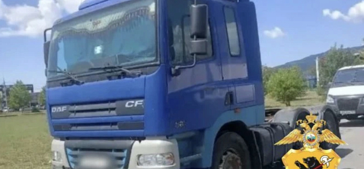 Тягач к преступлению: в Ярославской области мужчина обманным путём забрал фуру