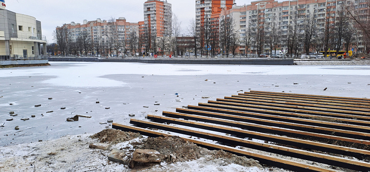 Работы в парке Победы в Ярославле продолжают и в мороз