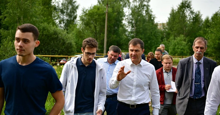 Владимир Волков пообещал сделать дорогу к общежитию ЯрГУ