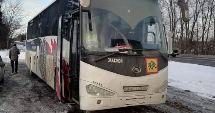 В Ярославской области в массовое ДТП попал автобус, перевозивший спортсменов-школьников_234730