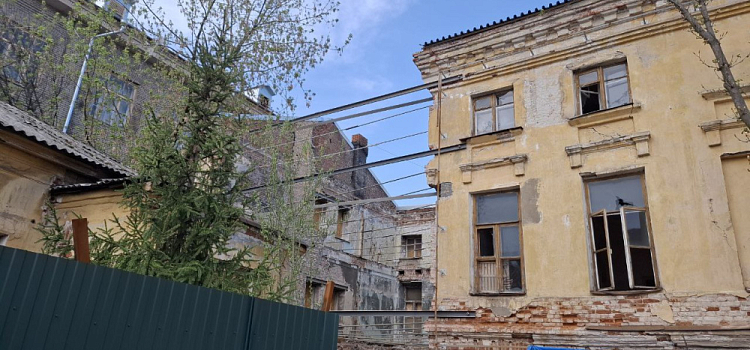 В горевшем памятнике в центре Ярославля завершили противоаварийные работы