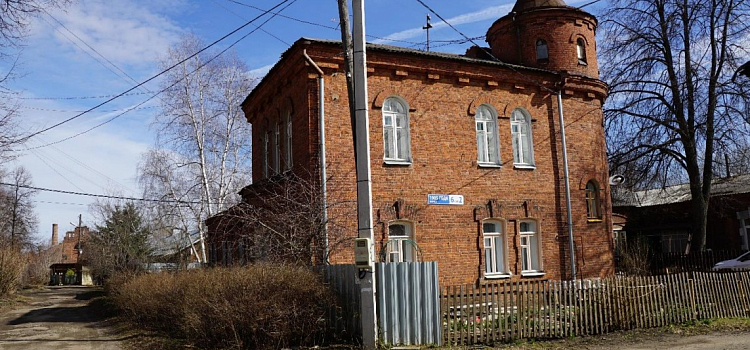 Конюшенный двор начала XX века в Норском признали памятником архитектуры_277170