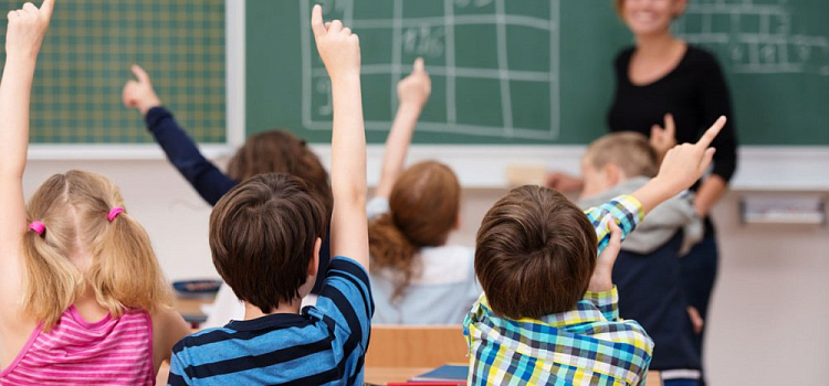 Родителей напугали введением шестидневки в школах: ответ департамента образования