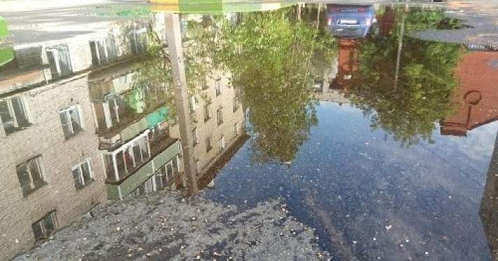 «Бардак и брак»: ярославцы не оценили благоустройство двора по проекту «Решаем вместе»