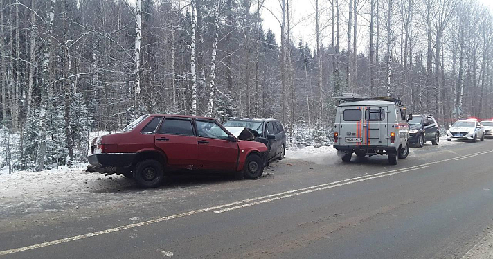 В Ярославской области в ДТП погиб водитель «девятки»_258918