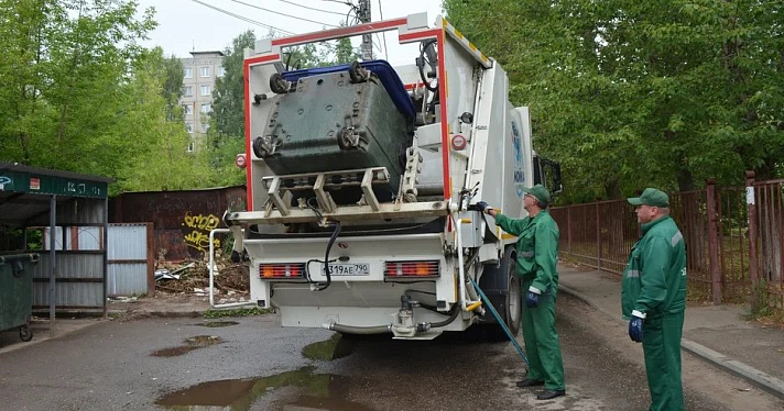 Как устроена система очистки мусорных контейнеров в Ярославле. Фото и видео