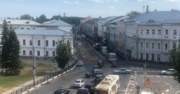 Власти рассказали, когда отремонтируют нечетную сторону улицы Комсомольской в Ярославле