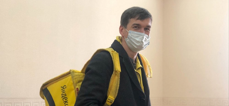 «Ждут как ангела-спасителя»: курьер развеял мифы о работе в доставке еды