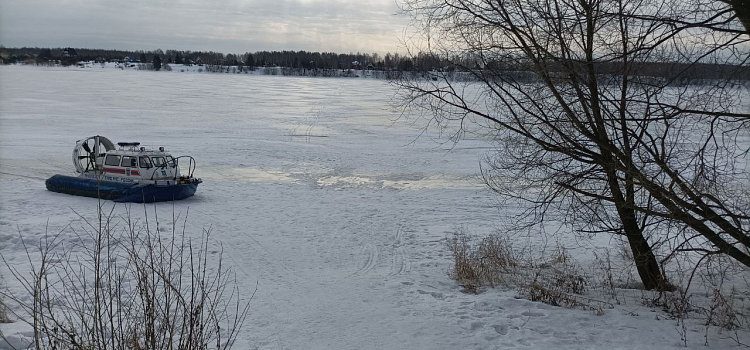 Десять человек решили перейти Волгу по льду: стали известны подробности ночной трагедии в селе Диево-Городище_235489