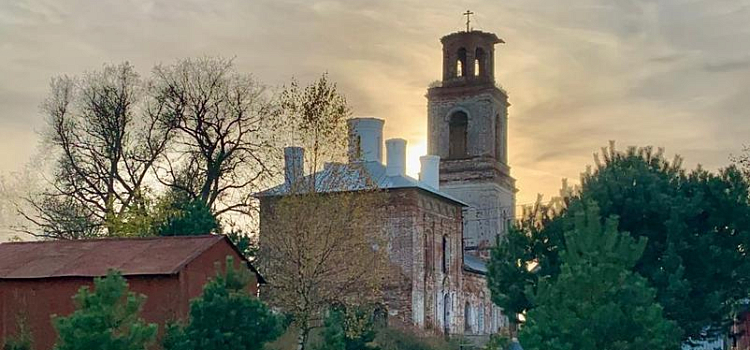 В Ярославском районе батюшку оштрафовали за восстановление храма_168583