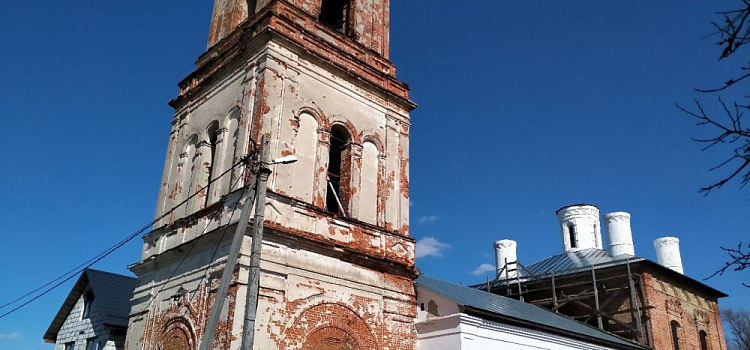 Храм в опасности: жители Ярославской области бьют тревогу