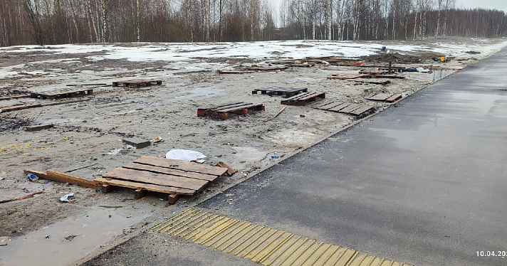 В Ярославле развалился тротуар, построенный осенью 2021 года_210029