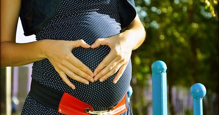 Беременные умирают чаще: назвали новый фактор, повышающий риск смерти от ковида