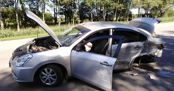 Отлетело колесо: в Ярославской области произошло ДТП с пострадавшими
