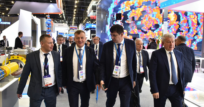 Губернатор Ярославской области провёл рабочие встречи на XIV Петербургском международном газовом форуме