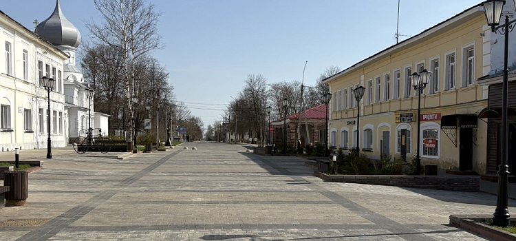 В Данилове продолжаются работы по благоустройству