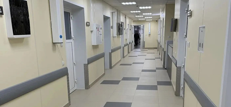 Ярославские больницы начали оформлять в едином стиле_324717