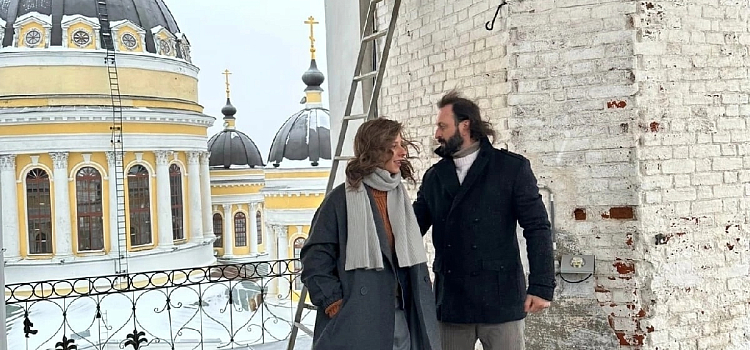 В Рыбинске побывали фигурист Илья Авербух и актриса Лиза Арзамасова_226909