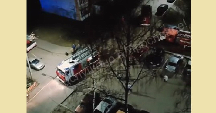 В Дзержинском районе Ярославля при пожаре погиб человек