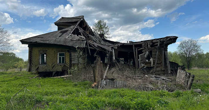 В Ярославской области снесли более двух тысяч заброшенных зданий