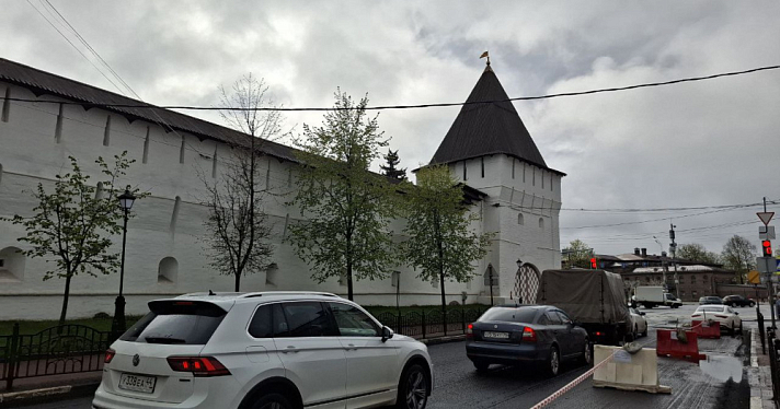 В Ярославле начался ремонт дороги у музея-заповедника