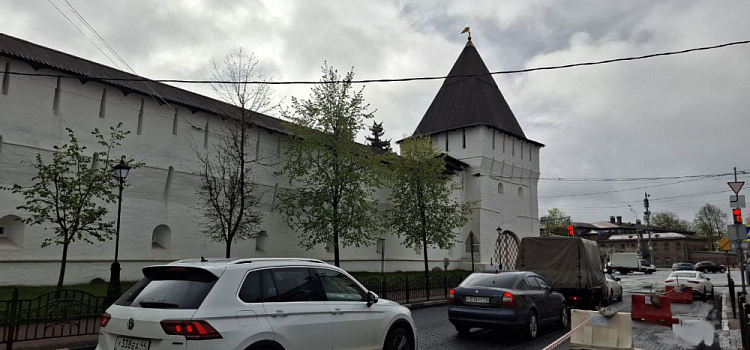 В Ярославле начался ремонт дороги у музея-заповедника