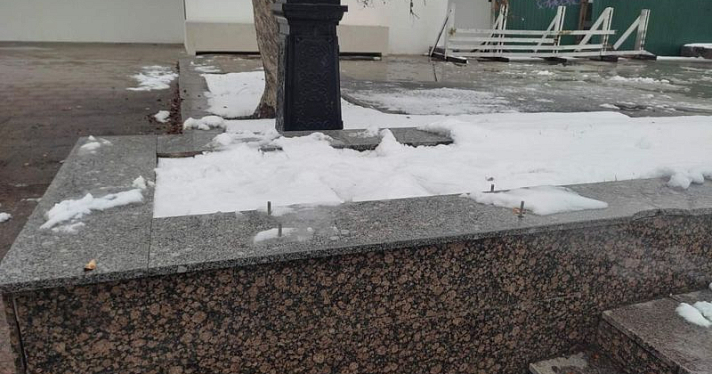 У речного вокзала в Ярославле вновь пропала скульптура утиного семейства