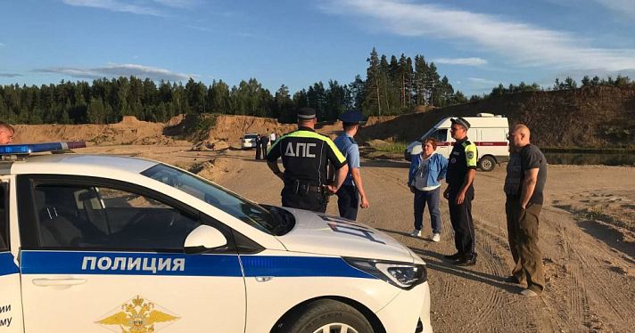 В Ярославской области арестовали жителя Подмосковья, утопившего в машине семью