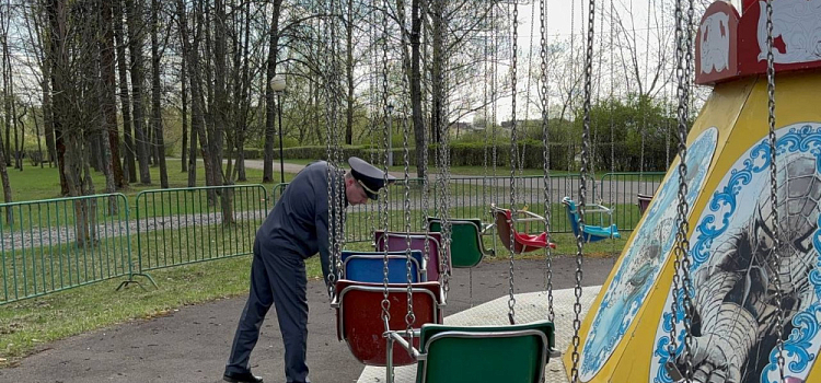 В Ярославле нашли нарушения в работе аттракционов