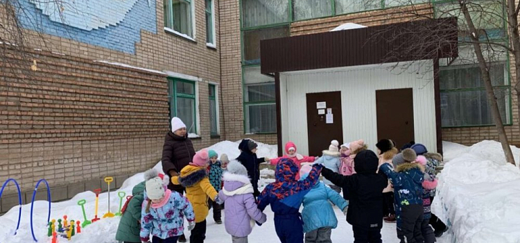 Детские сады и школы Ярославской области переводят на карантин