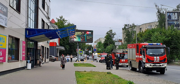 В ярославском ТЦ «Флагман» произошел пожар_246578