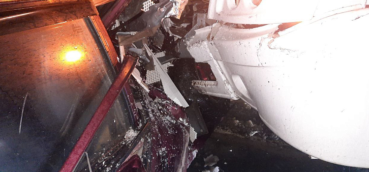 В полиции рассказали подробности аварии автобуса и легковушки под Ярославлем_258401