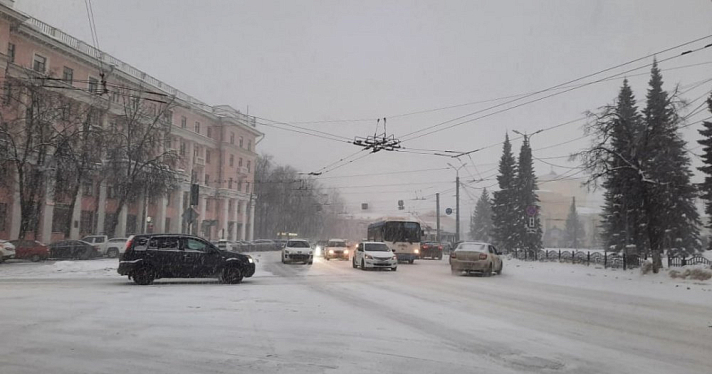 Владимир Волков обязал очистить улицы от снега