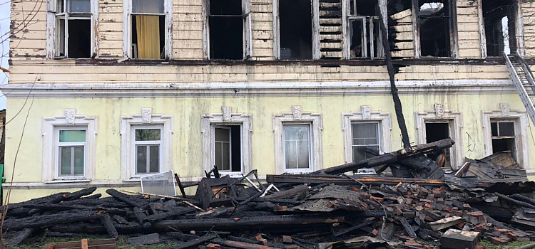 Поджог жилого дома в Ростове Великом, где в результате пожара погибли люди. Главное_161295