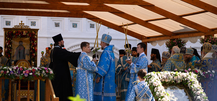 Одно из главных мест притяжения: Толгский монастырь отметил 710-летний юбилей_280016