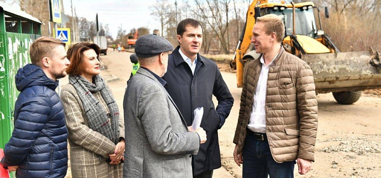 Ремонт на улице Батова в Ярославле закончат к середине мая