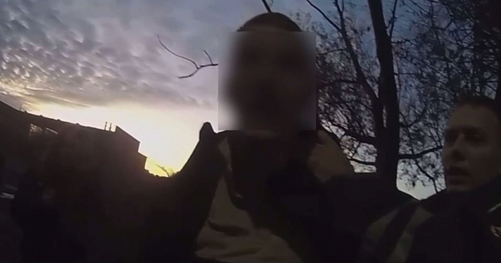 «Повернул на красный, гнал на скорости»: в Ярославле задержали 19-летнего водителя без прав