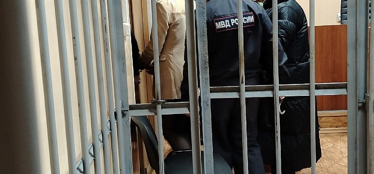 В Ярославской области вынесли приговор женщине, обманувшей 25 человек на 27 миллионов рублей_307591