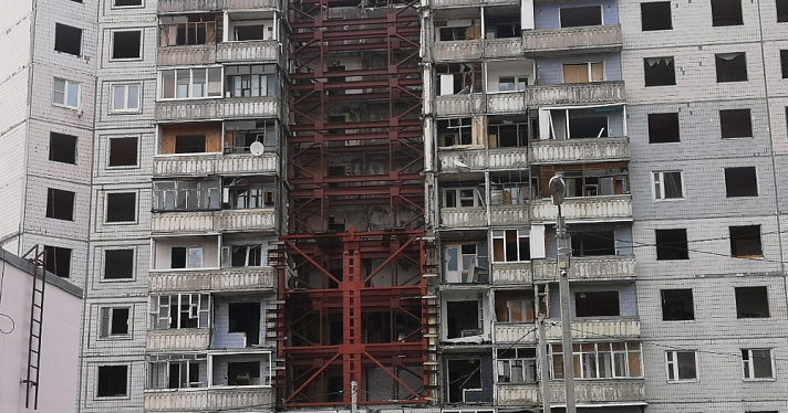 Ярославцы сообщают, что начал разрушаться дом на Батова, пострадавший от взрыва
