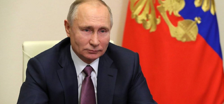 Владимир Путин привился от COVID-19