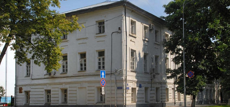 В центре Ярославля памятник XVIII века приспособят под гостиницу