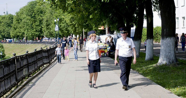 В День города ярославцев охраняли почти 1000 полицейских